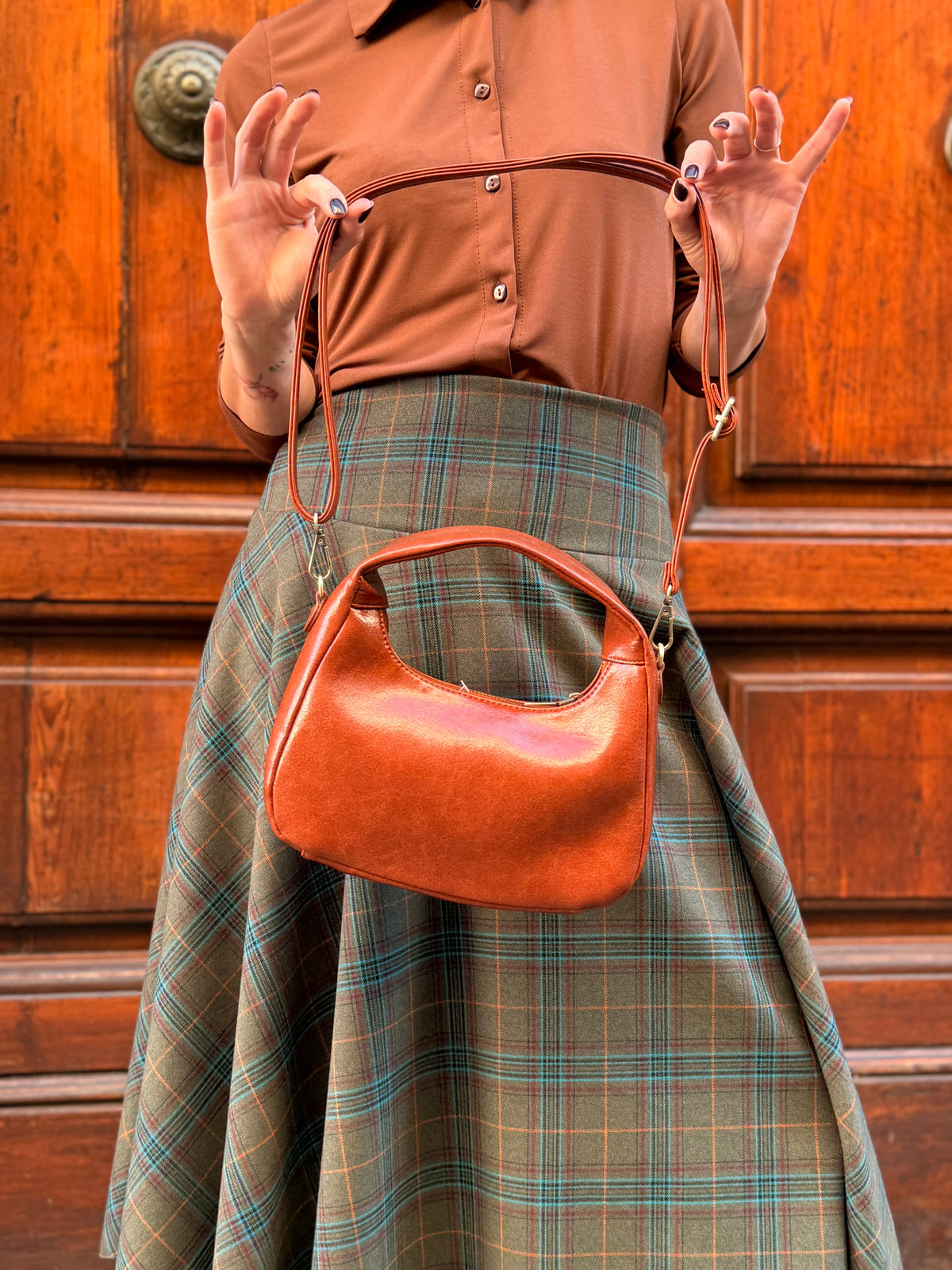 Retro Borsa donna a spalla color cognac con borchie