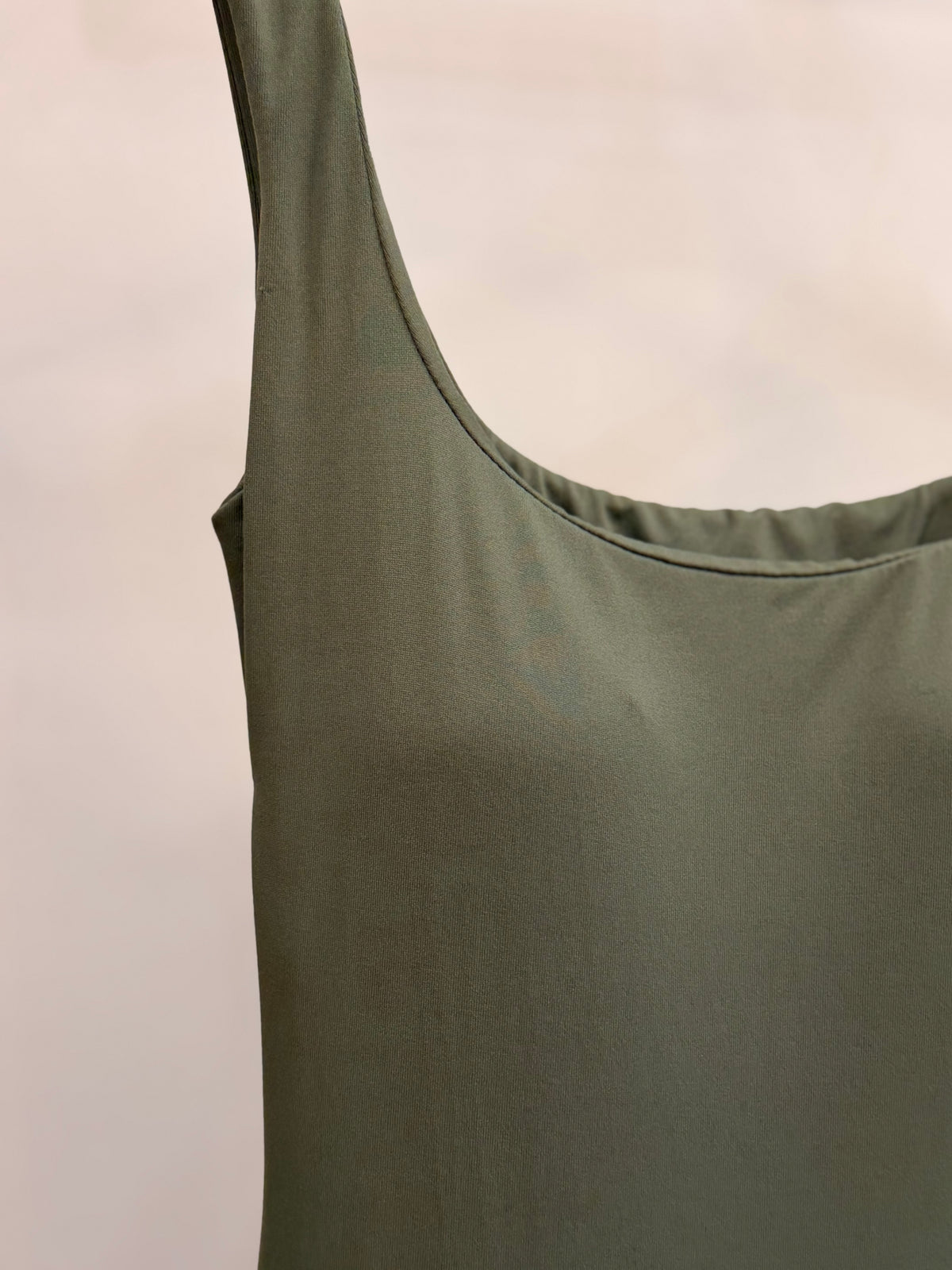 Abito donna midi smanicato Dettaglio 